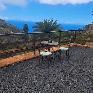 https://cueva-el-desvelo.in-canary-islands.com
